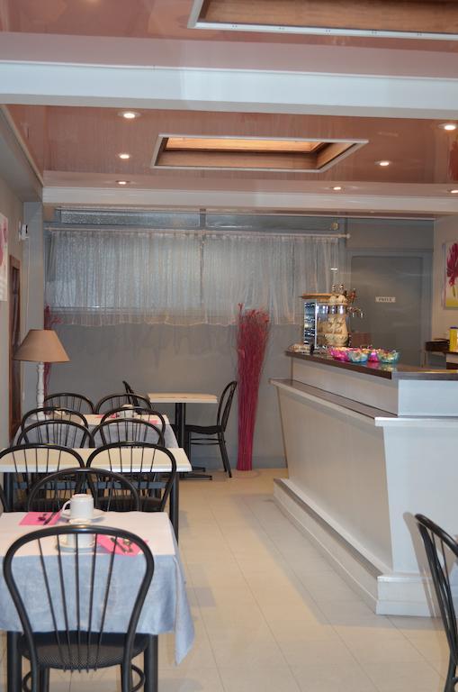 Hotel De La Croix De Malte Cherbourg-en-Cotentin Kültér fotó